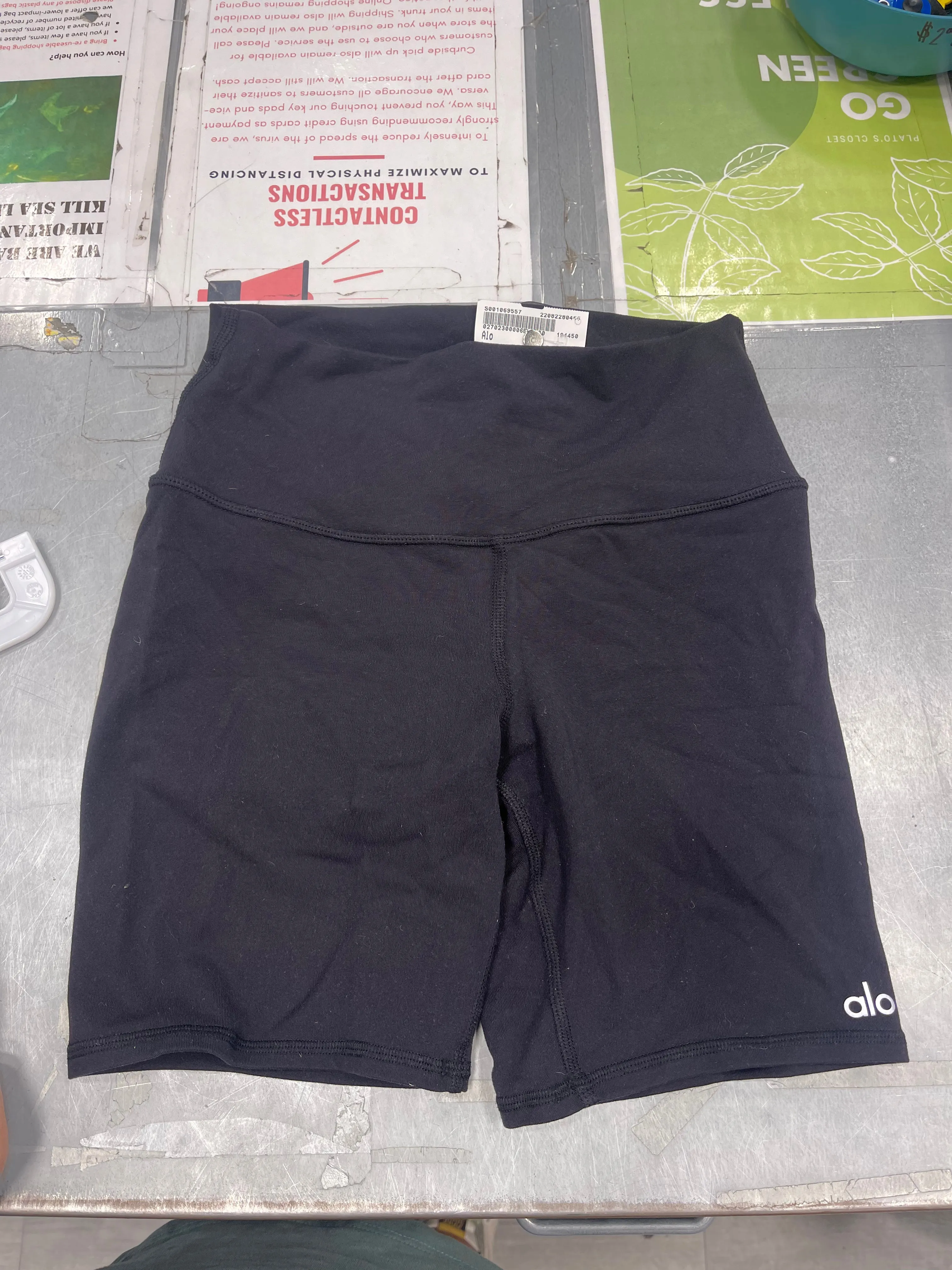 Alo Shorts Size Small