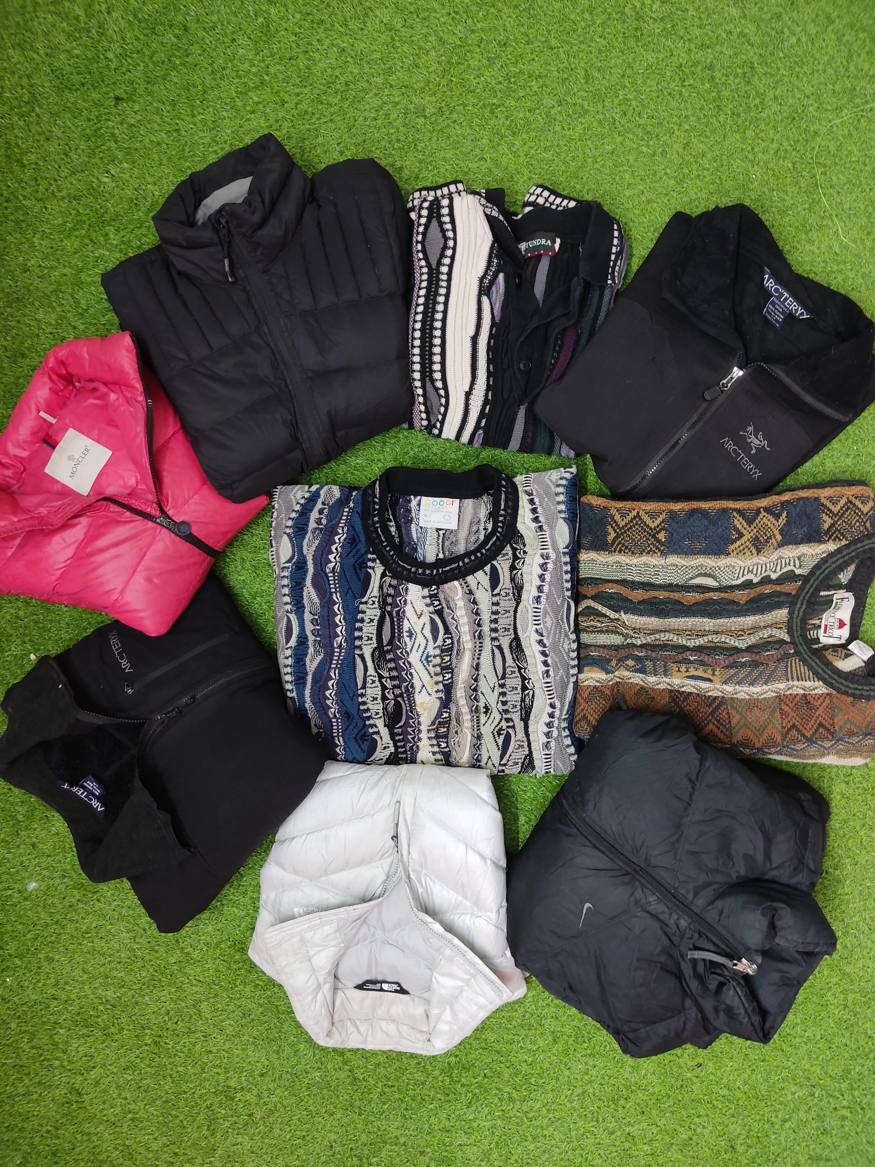 Collection Jackets and Sweaters 09 Pcs