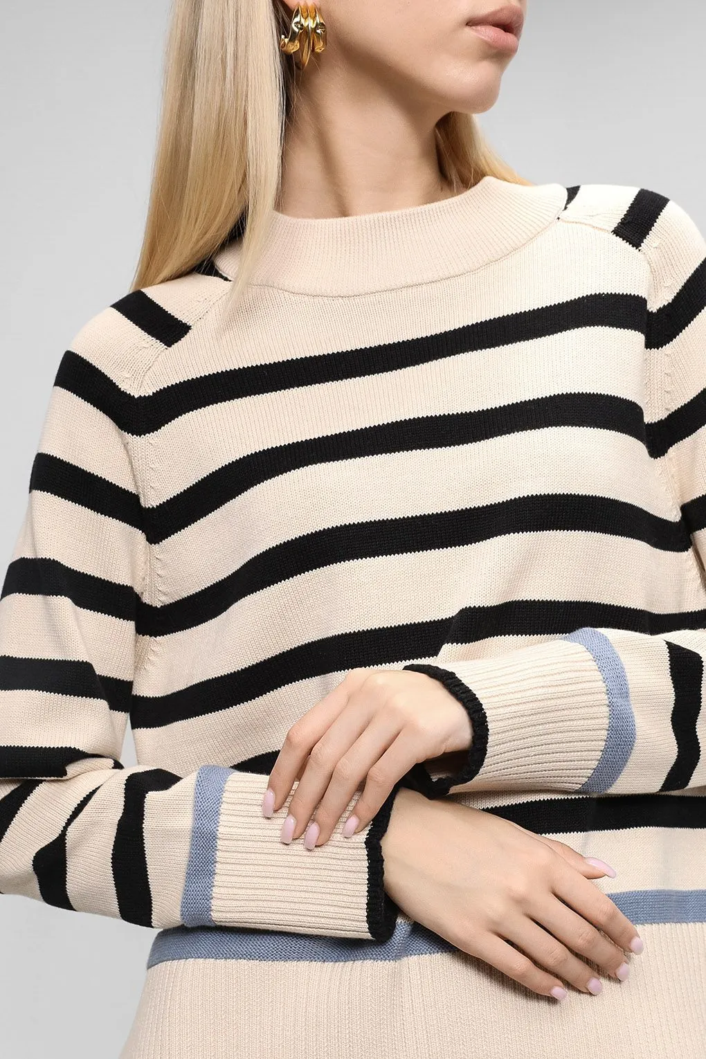 Pullover with Stripes