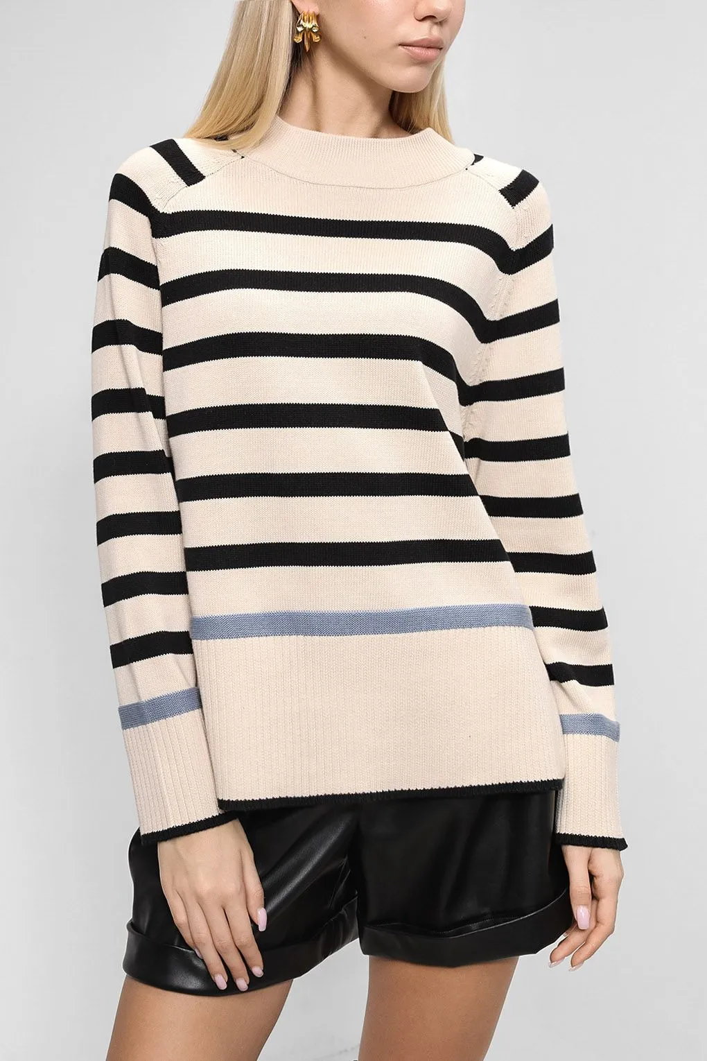 Pullover with Stripes