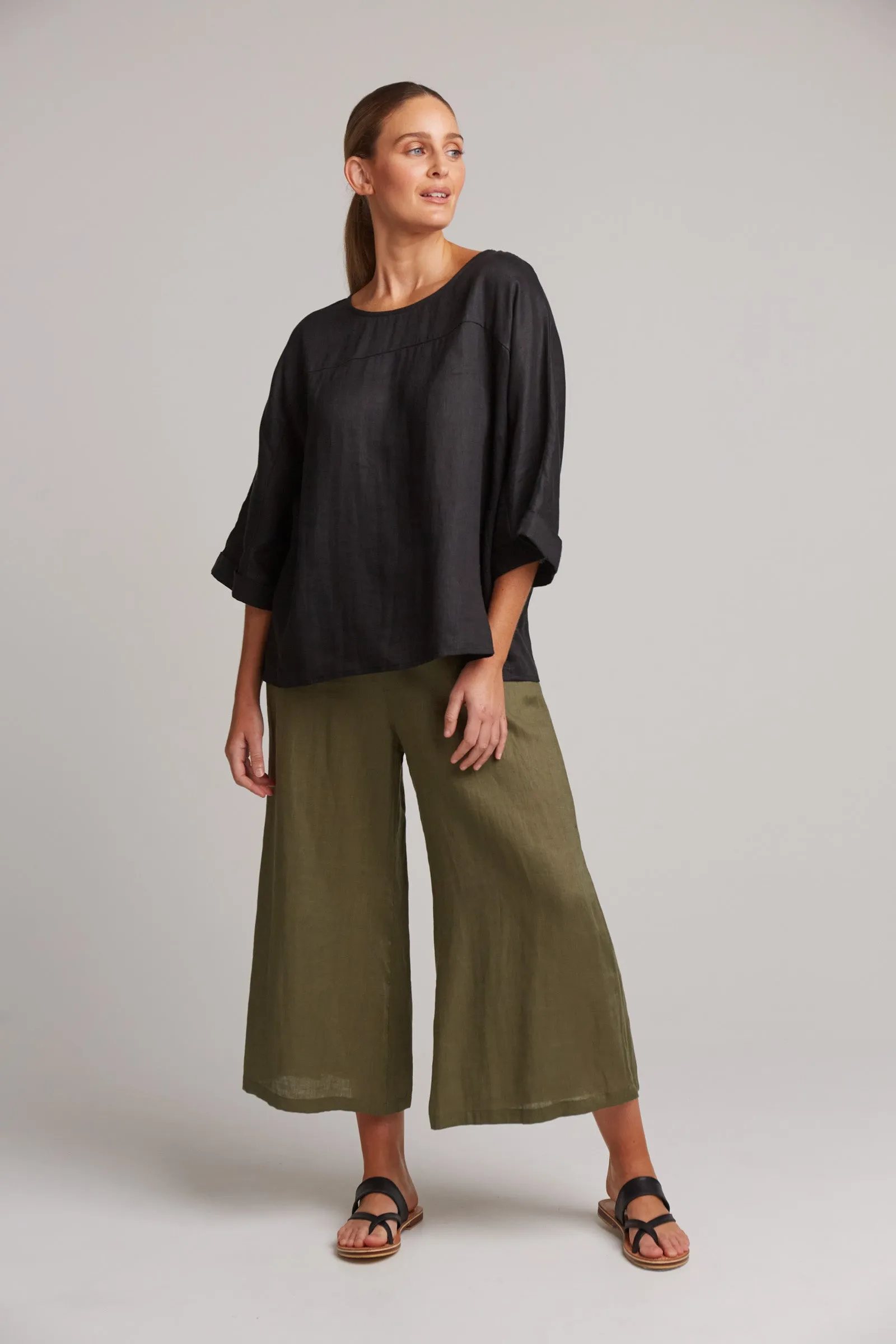 Studio Relaxed Top - Ebony